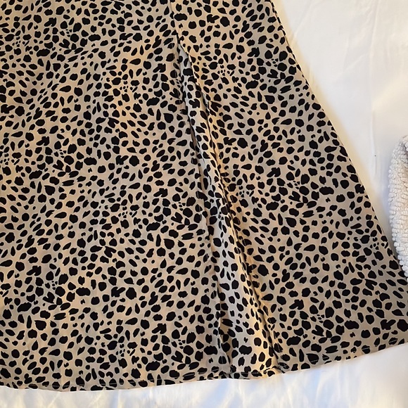 Skirt - Picture 3 of 4